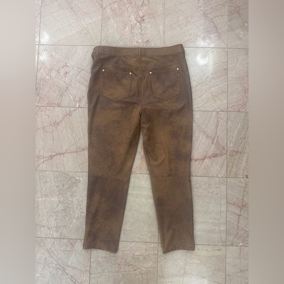 Chico’s faux leather pants jeggings EUC! Chico’s size 1.5 or ladies size 10. - Picture 3 of 4
